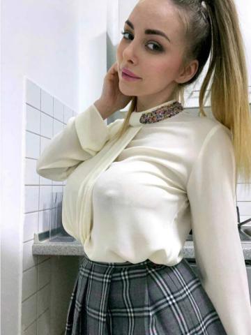 Полина